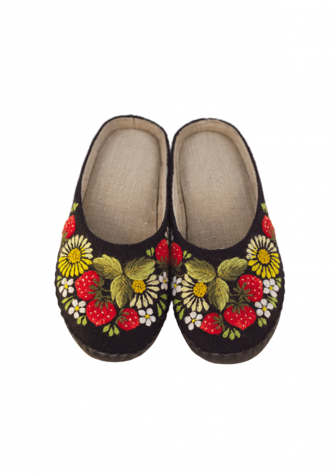 traditional embroidered muhu slippers